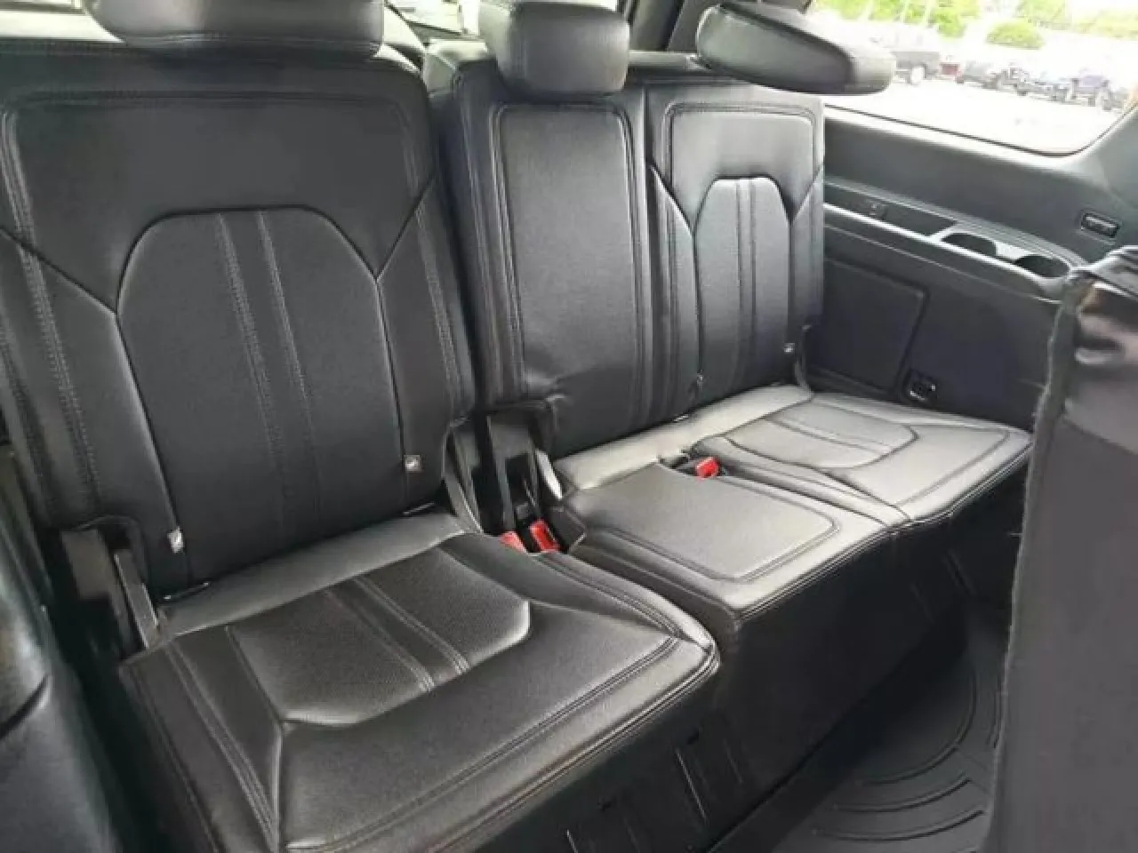 2020 Ford Expedition Limited photo 22