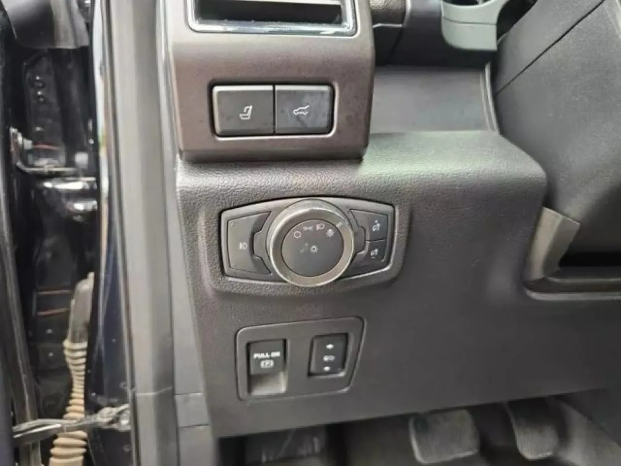 2020 Ford Expedition Limited photo 17
