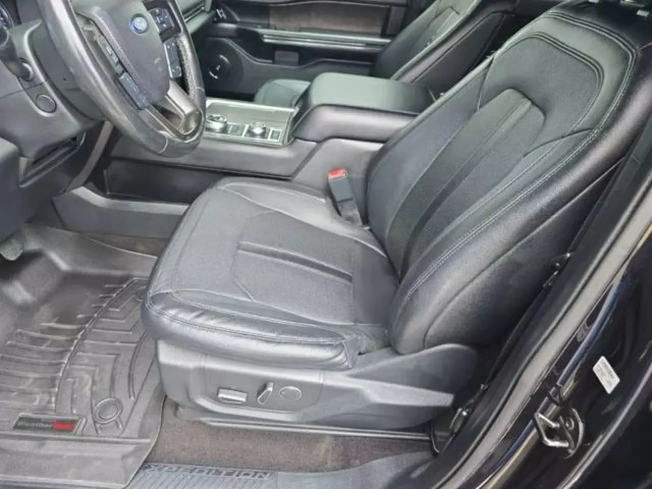 2020 Ford Expedition Limited photo 32