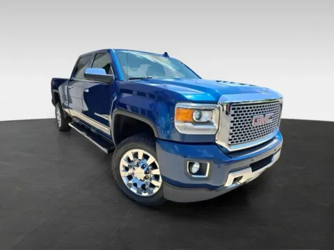 Photos of 2017 GMC Sierra 2500 HD Crew Cab Denali Pickup 4D 6 1/2 ft for sale in Topeka, KS at Platinum Auto Plaza