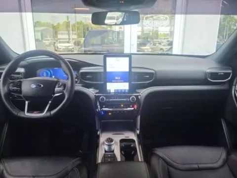 More photos of 2021 Ford Explorer ST at Platinum Auto Plaza, KS