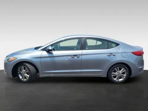 Another view of 2017 Hyundai Elantra SE Sedan 4D for sale in Topeka, KS at Platinum Auto Plaza