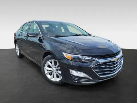 More photos of 2020 Chevrolet Malibu LT Sedan 4D at Platinum Auto Plaza, KS