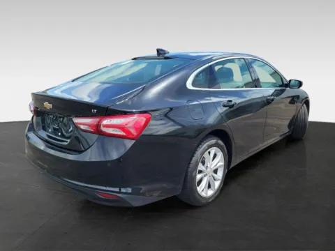 Another view of 2020 Chevrolet Malibu LT Sedan 4D for sale in Topeka, KS at Platinum Auto Plaza
