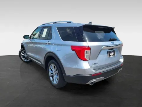 More photos of 2023 Ford Explorer Limited at Platinum Auto Plaza, KS