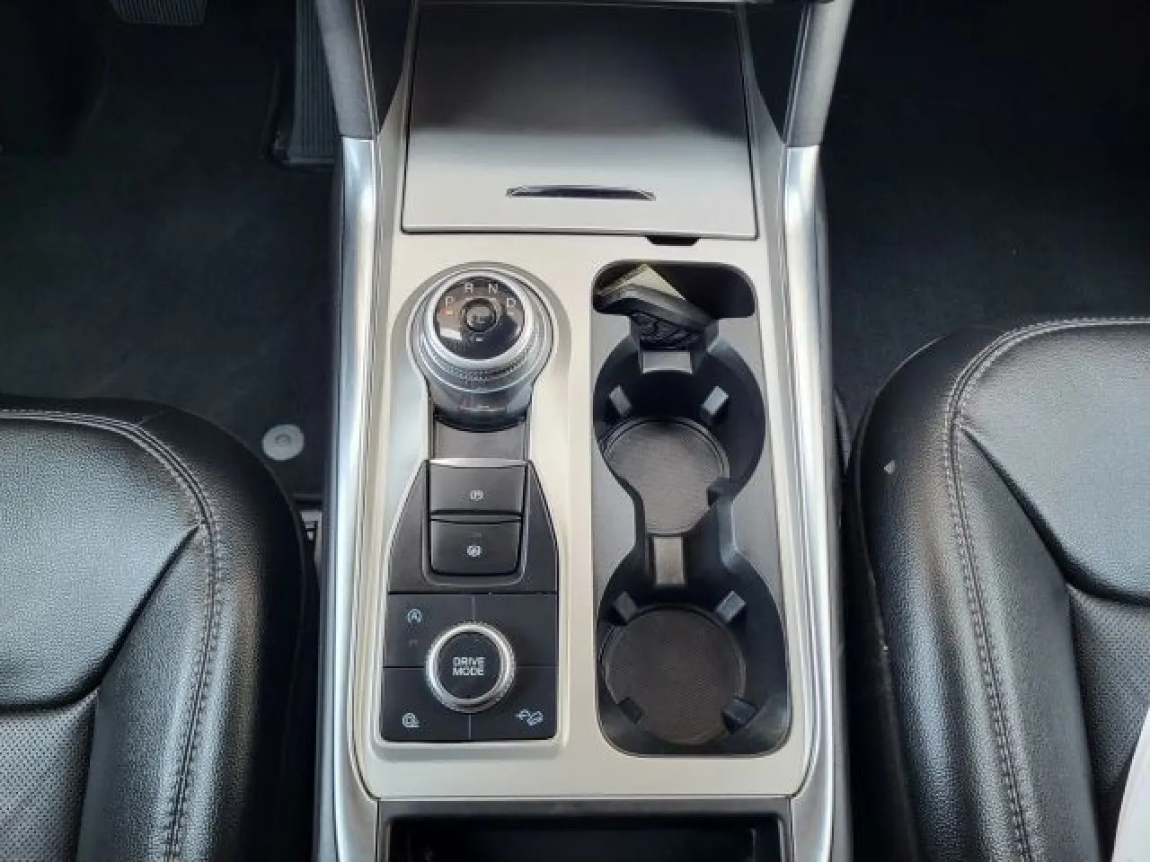 2023 Ford Explorer Limited Sport photo 26