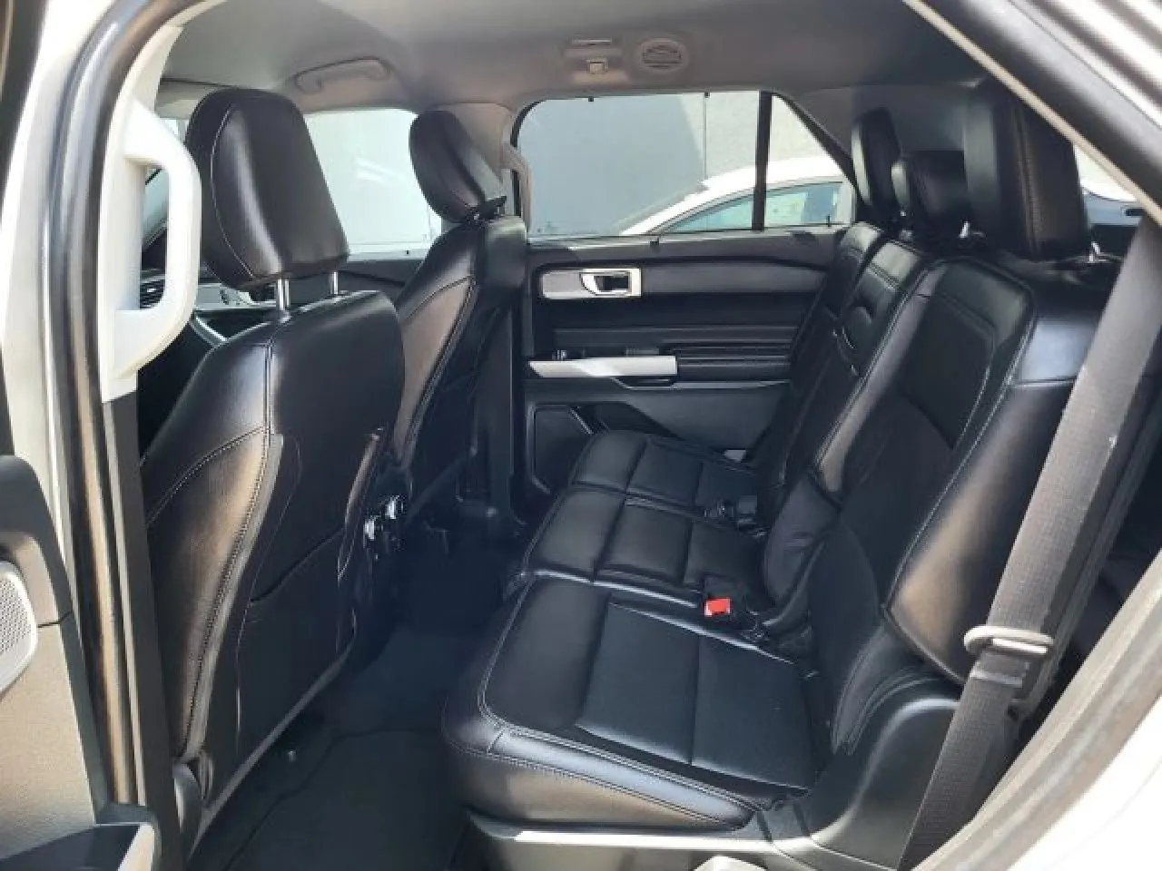 2023 Ford Explorer Limited Sport photo 25