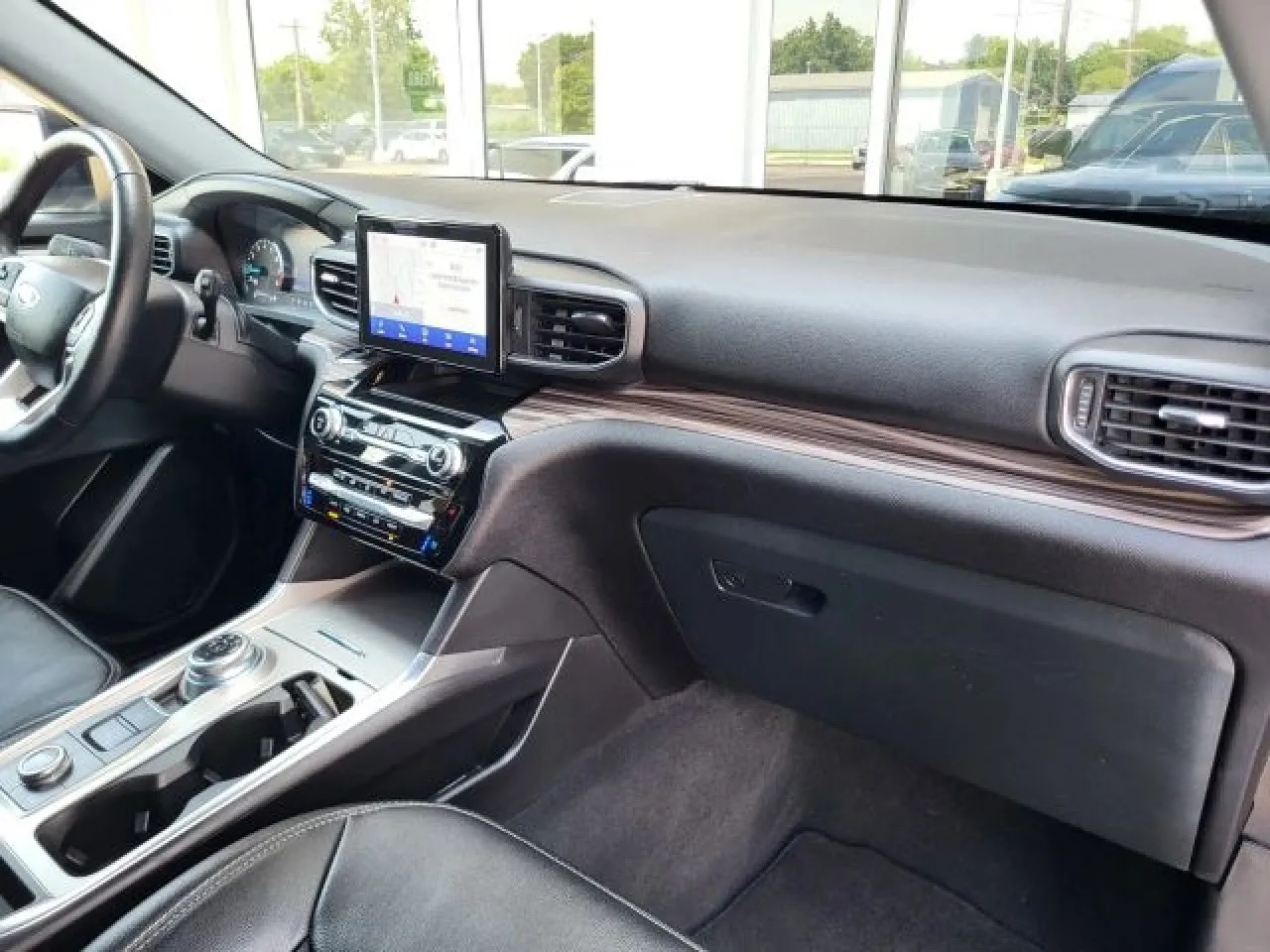 2023 Ford Explorer Limited Sport photo 10