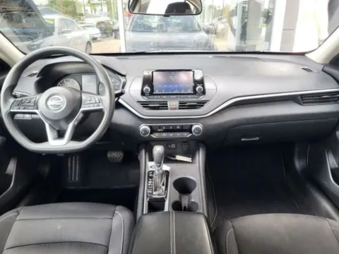 More photos of 2022 Nissan Altima 2.5 S at Platinum Auto Plaza, KS