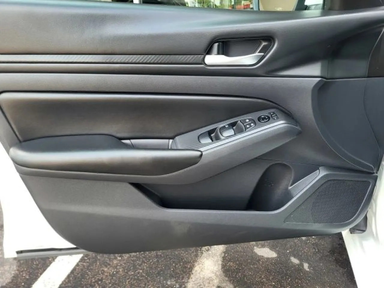 2022 Nissan Altima 2.5 S photo 8