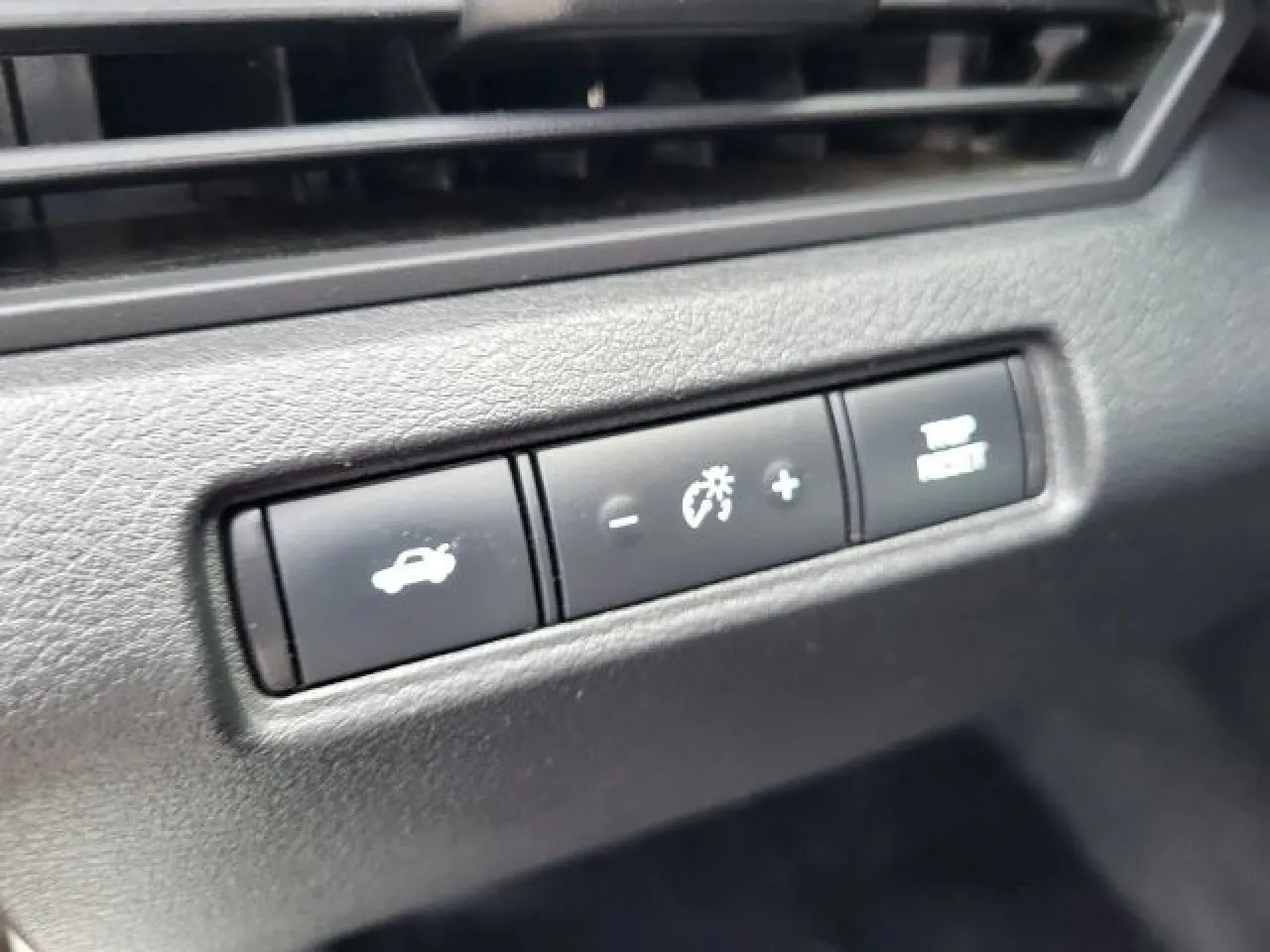 2022 Nissan Altima 2.5 S photo 32