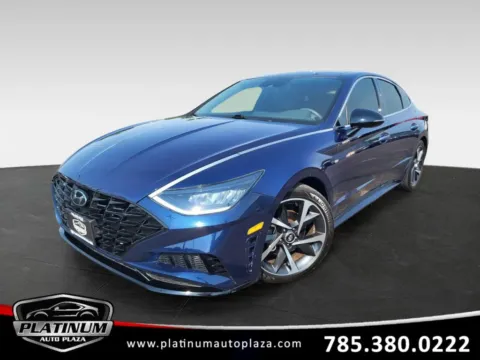 Blue 2021 Hyundai Sonata SEL Plus Sedan 4D for sale in Topeka, KS