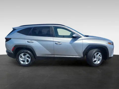 More photos of 2023 Hyundai Tucson SEL Sport Utility 4D at Platinum Auto Plaza, KS