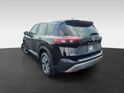 More photos of 2022 Nissan Rogue SV Sport Utility 4D at Platinum Auto Plaza, KS