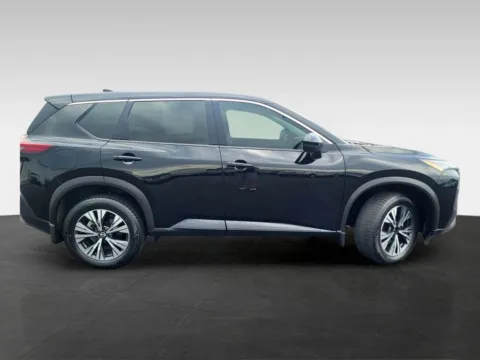 More photos of 2022 Nissan Rogue SV Sport Utility 4D at Platinum Auto Plaza, KS