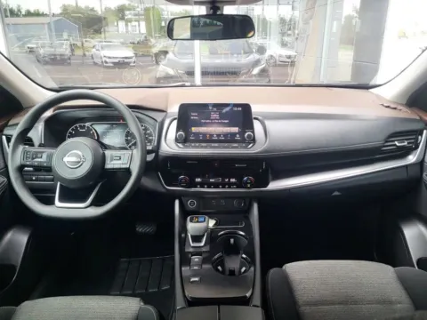 More photos of 2022 Nissan Rogue SV Sport Utility 4D at Platinum Auto Plaza, KS