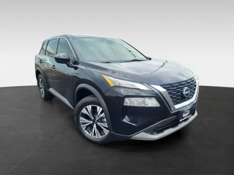 Photos of 2022 Nissan Rogue SV for sale in Topeka, KS at Platinum Auto Plaza