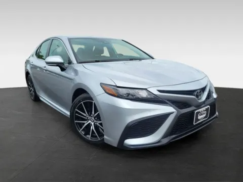 Another view of 2022 Toyota Camry SE Sedan 4D for sale in Topeka, KS at Platinum Auto Plaza