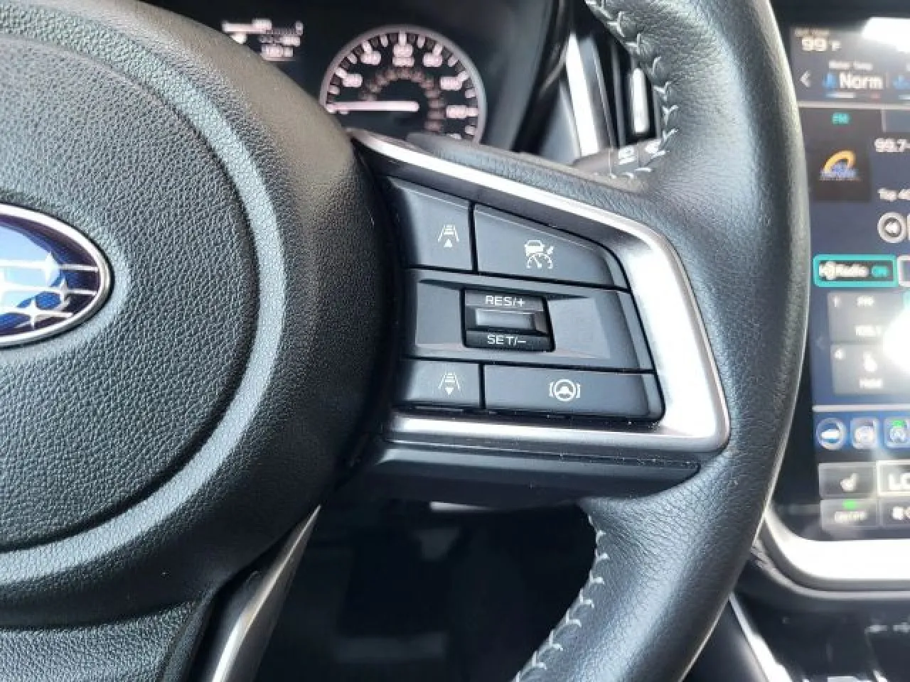 2023 Subaru Outback Premium photo 16