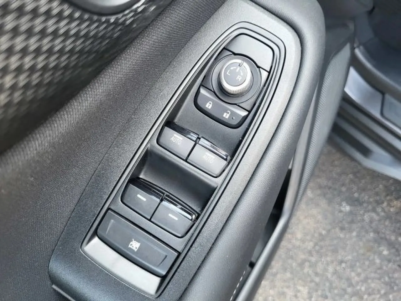 2023 Subaru Outback Premium photo 9