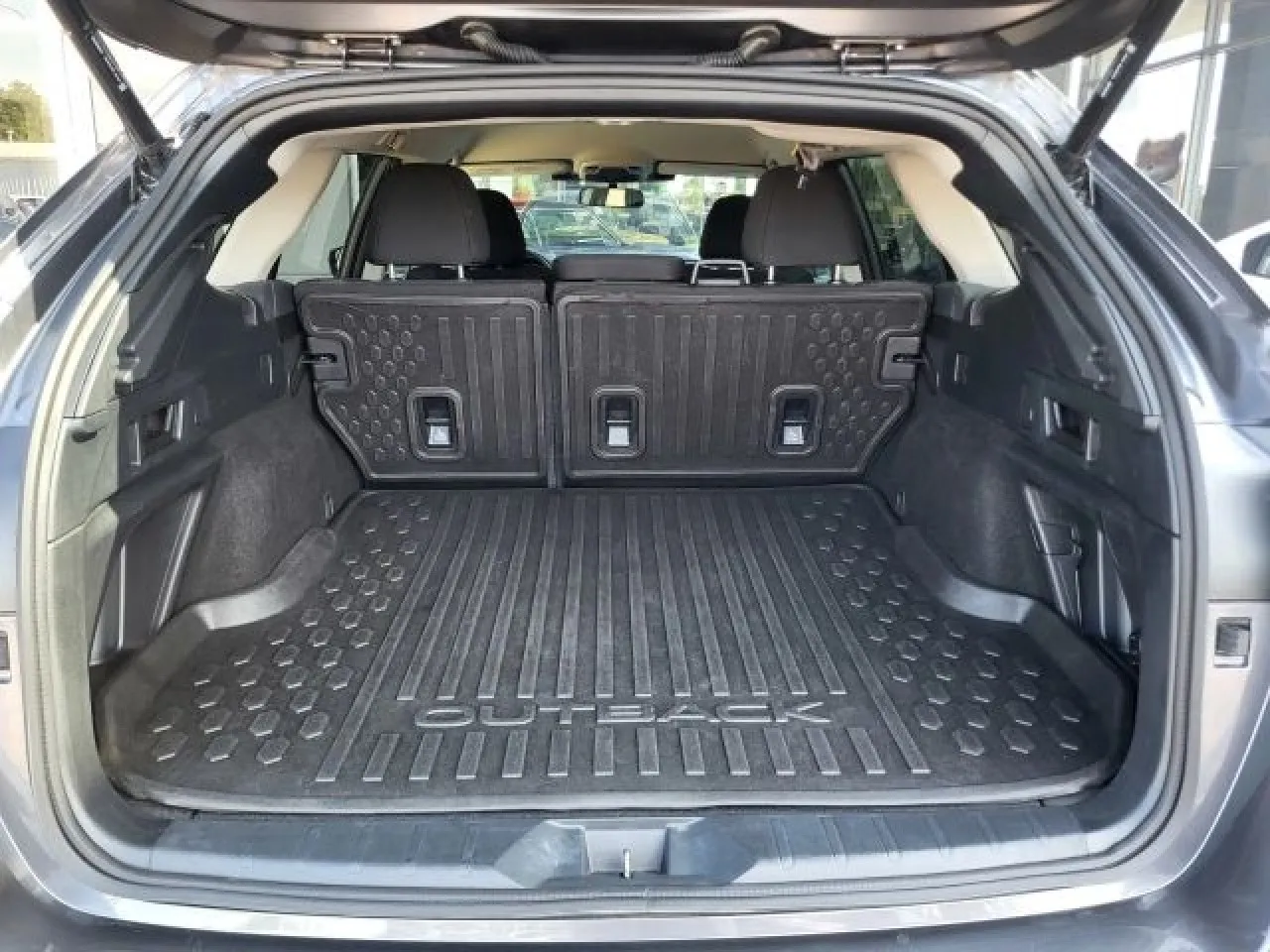 2023 Subaru Outback Premium photo 33