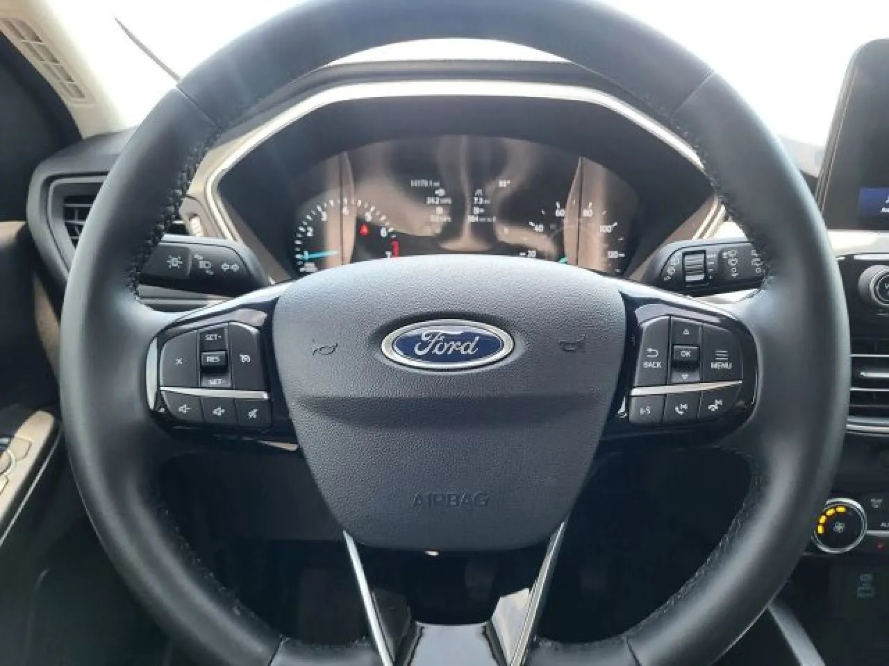 2021 Ford Escape SE Sport photo 22