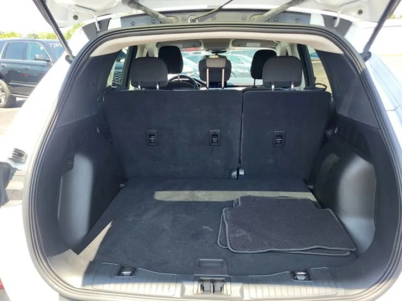 2021 Ford Escape SE Sport photo 17