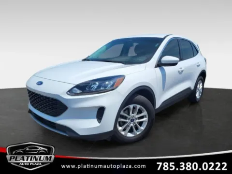 White 2021 Ford Escape SE for sale in Topeka, KS