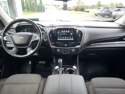 More photos of 2019 Chevrolet Traverse LT Sport Utility 4D at Platinum Auto Plaza, KS