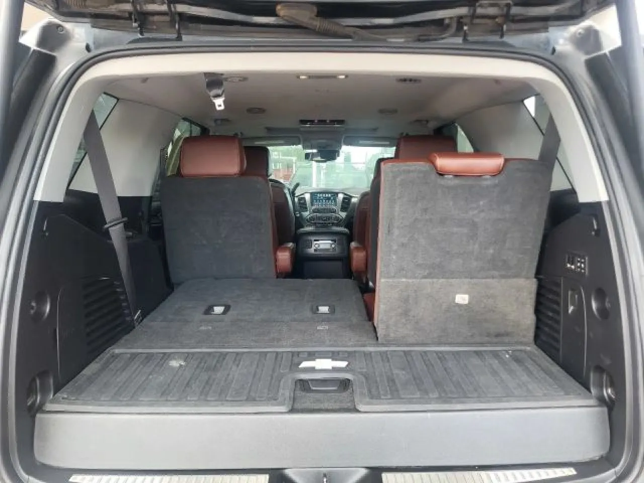 2020 Chevrolet Tahoe Premier photo 21