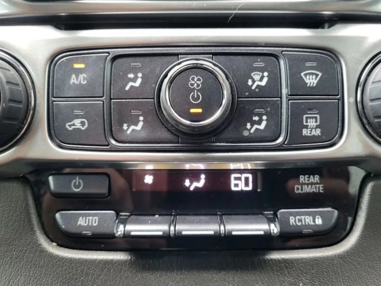 2020 Chevrolet Tahoe Premier photo 33