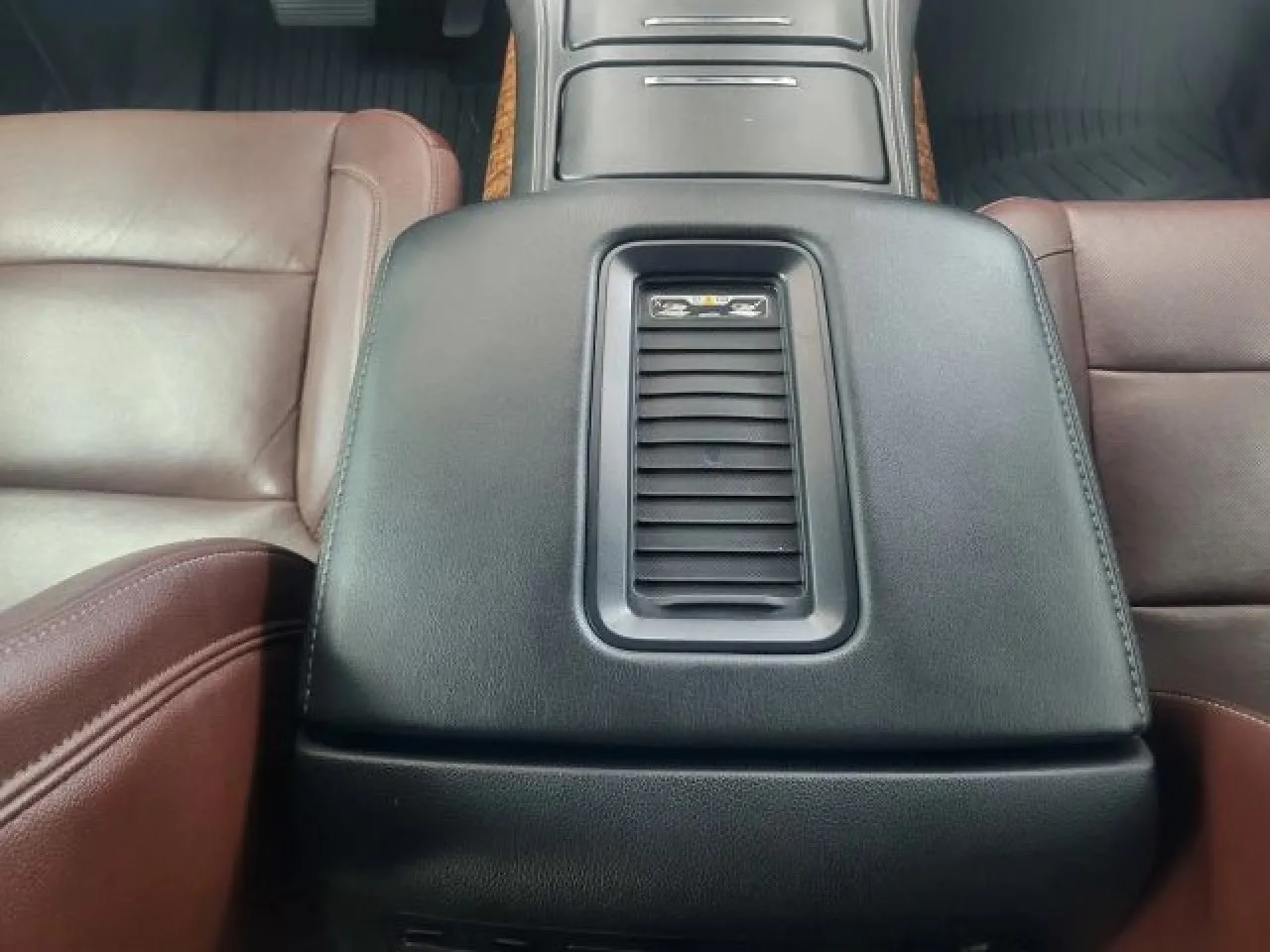 2020 Chevrolet Tahoe Premier photo 12