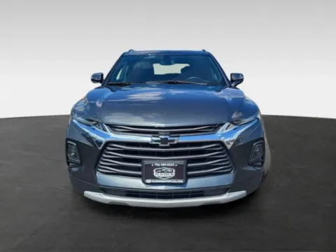 Photos of 2019 Chevrolet Blazer 1LT Sport Utility 4D for sale in Topeka, KS at Platinum Auto Plaza