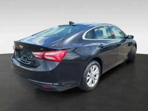 Another view of 2020 Chevrolet Malibu LT for sale in Topeka, KS at Platinum Auto Plaza
