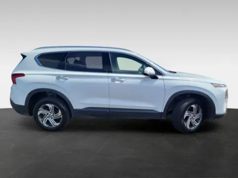 More photos of 2023 Hyundai Santa Fe SEL at Platinum Auto Plaza, KS