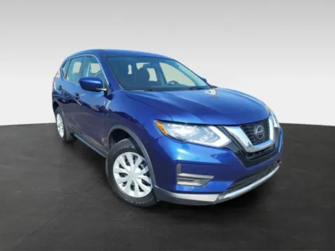 Photos of 2018 Nissan Rogue S for sale in Topeka, KS at Platinum Auto Plaza