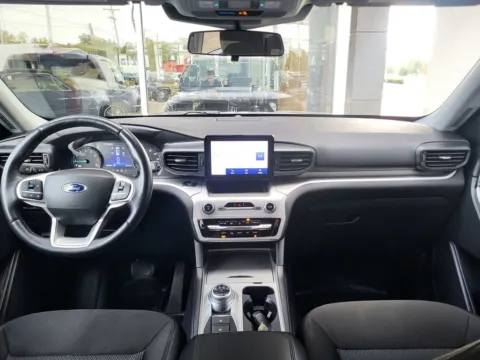 More photos of 2022 Ford Explorer XLT at Platinum Auto Plaza, KS