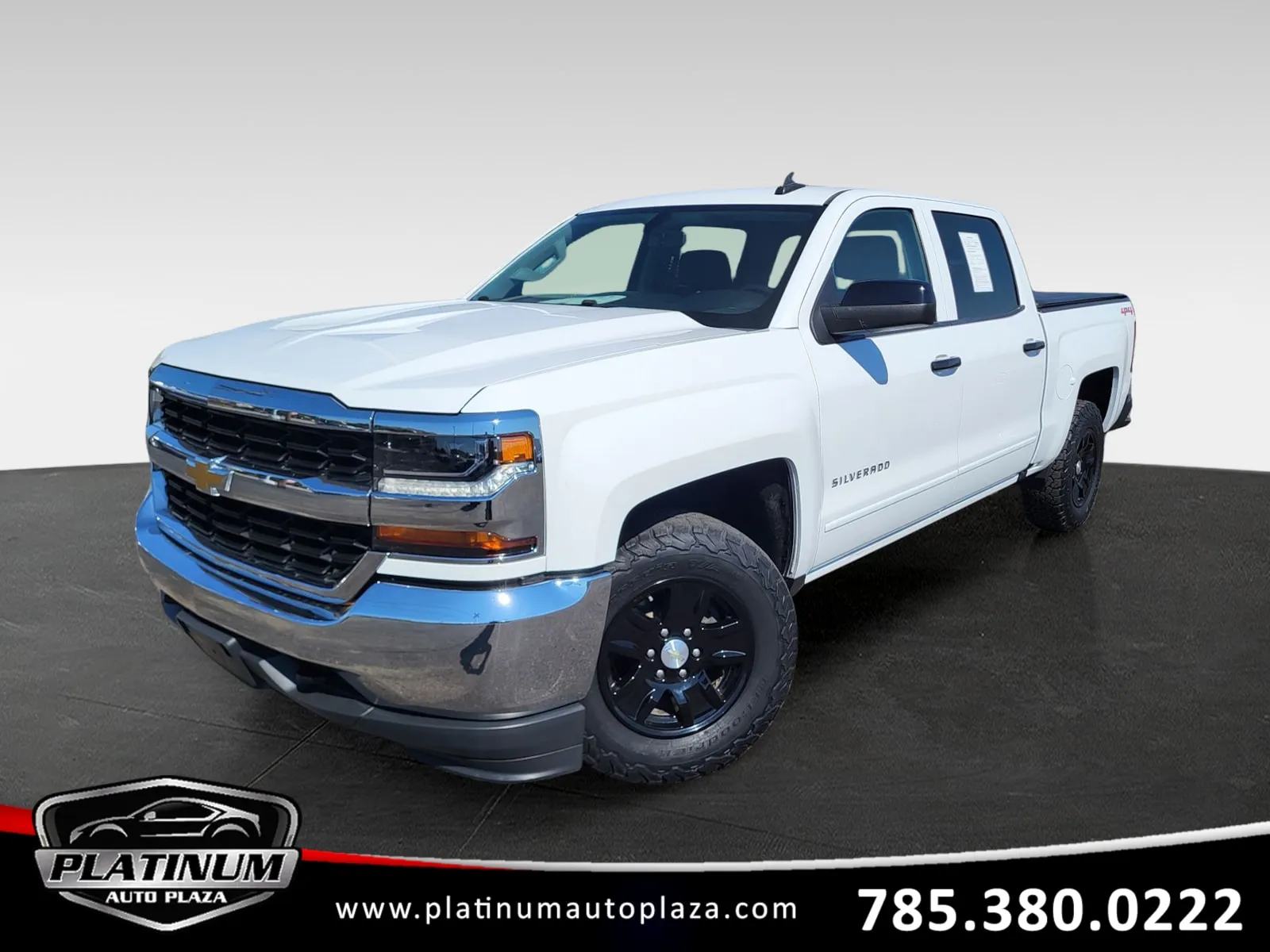 White 2018 Chevrolet Silverado 1500 LT for sale in Topeka, KS