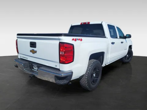 Another view of 2018 Chevrolet Silverado 1500 LT for sale in Topeka, KS at Platinum Auto Plaza