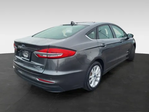 Another view of 2019 Ford Fusion Hybrid SE for sale in Topeka, KS at Platinum Auto Plaza