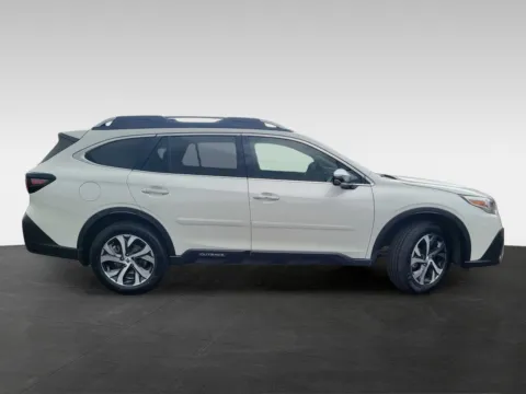 More photos of 2022 Subaru Outback Touring XT at Platinum Auto Plaza, KS