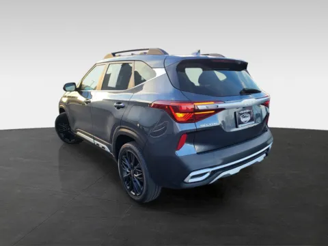 More photos of 2022 Kia Seltos Nightfall at Platinum Auto Plaza, KS