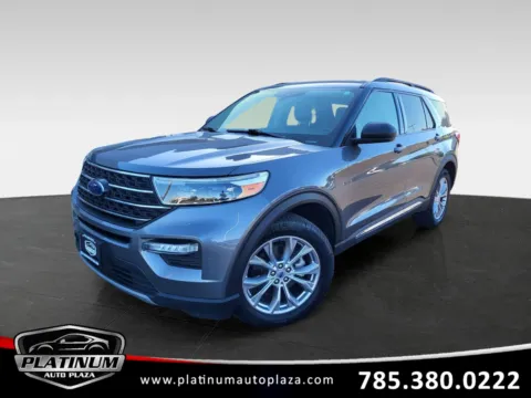 Gray 2021 Ford Explorer XLT for sale in Topeka, KS