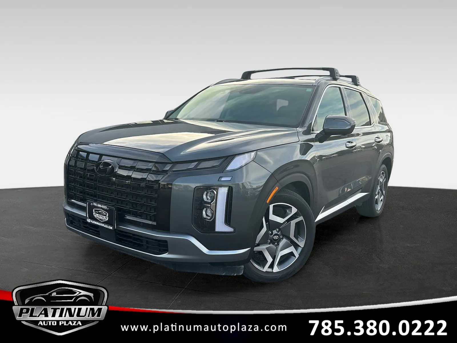 Gray 2024 Hyundai Palisade Limited for sale in Topeka, KS