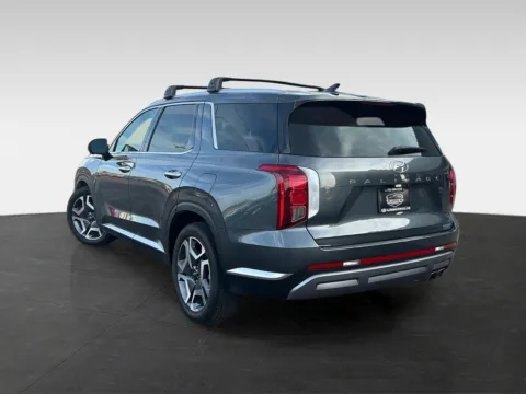 More photos of 2024 Hyundai Palisade Limited at Platinum Auto Plaza, KS