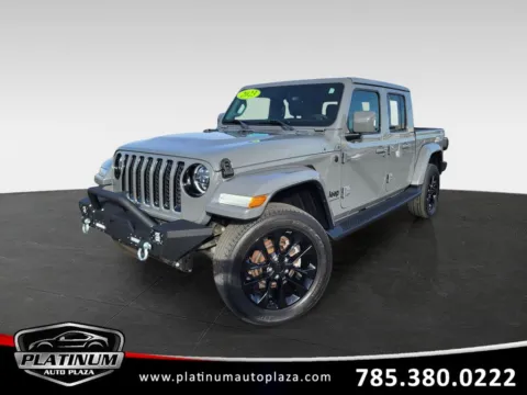 Gray 2023 Jeep Gladiator High Altitude for sale in Topeka, KS