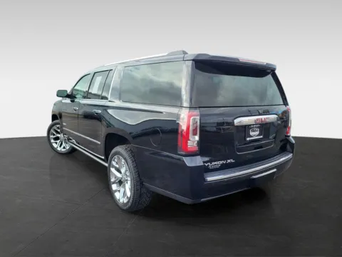 More photos of 2020 GMC Yukon XL Denali at Platinum Auto Plaza, KS