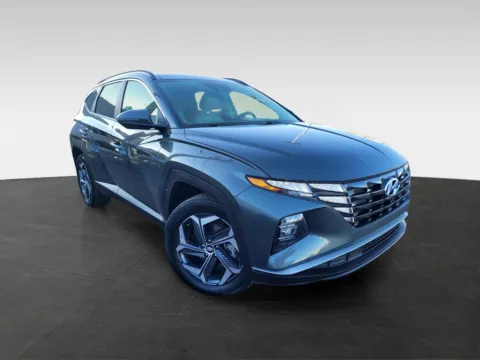 Photos of 2024 Hyundai Tucson Hybrid SEL Convenience for sale in Topeka, KS at Platinum Auto Plaza
