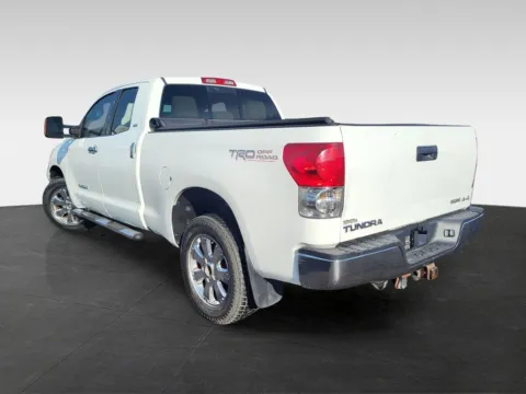 More photos of 2007 Toyota Tundra SR5 at Platinum Auto Plaza, KS