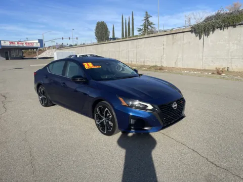 Blue 2023 Nissan Altima 2.5 SR for sale in Redding, CA